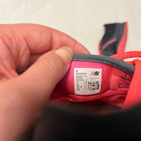 New Balance Minimus low-profile shoe - Picture 9 of 11